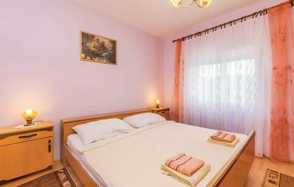 Apartment Apartman Dujmic Kornic
